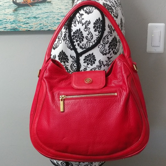 Tory Burch Handbags - 🔥Tory Burch Edye Red Leather Hobo🔥